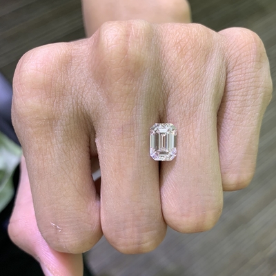 3.52CT エメラルドカット ダイヤモンド ラボ栽培 VVS2 透明性 E色