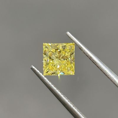 1.06ct ラボ ダイヤモンド 黄色 プリンセスカット CVD ファンシー 濃い 黄色 VVS2 2EX N IGI
