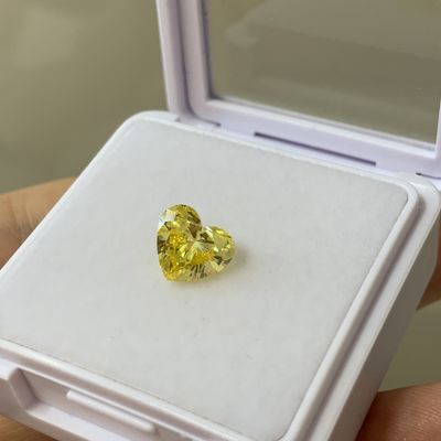 1.67CT ファンシー 濃い黄色 実験室で成長した VS1 EX VG CVD 実験室で成長した ダイヤモンド 心臓切断